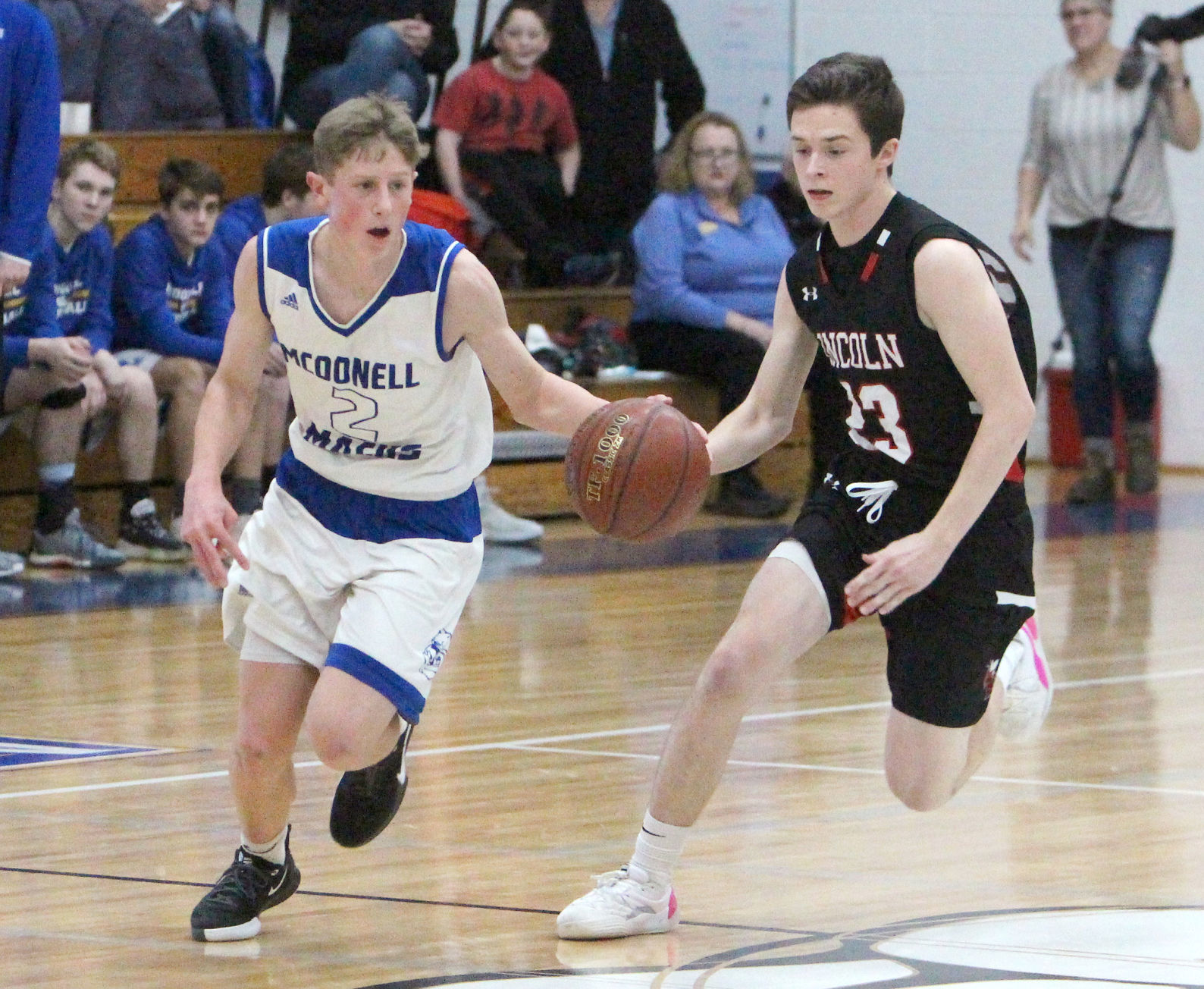 Alma Center Lincoln at McDonell boys basketball 1-18-20